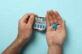 Viagra et Tamsulosine : Peut-on les prendre ensemble ? Avantages, risques, dosage